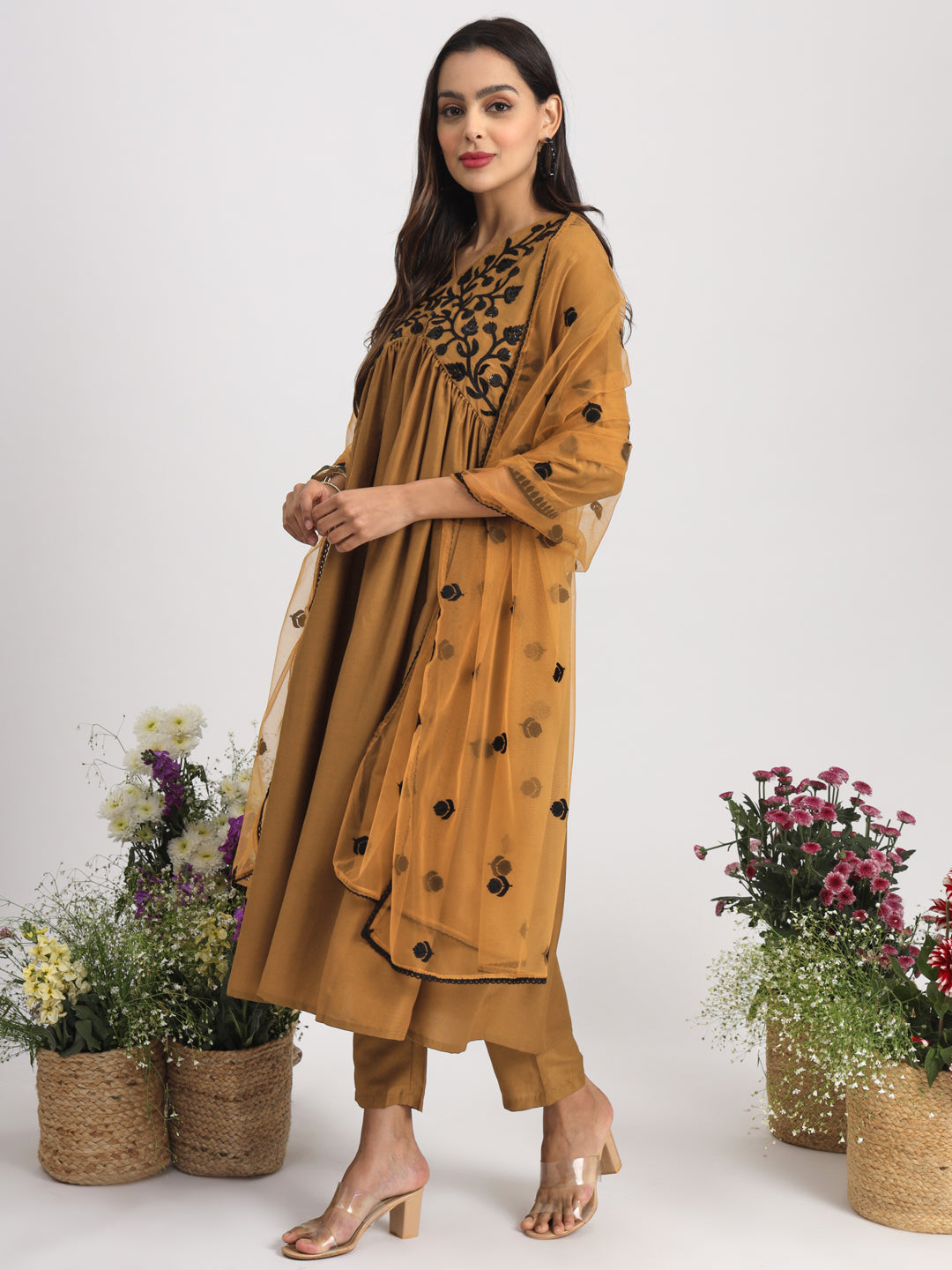 Ethnic Motifs Embroidered Empire Thread Work Kurta with Trousers & With Dupatta